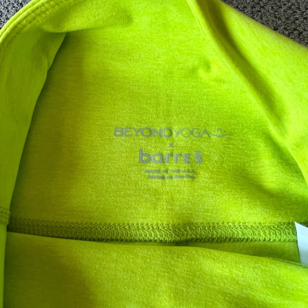 Barre3 Beyond Yoga Bike Shorts - Picture 4 of 8